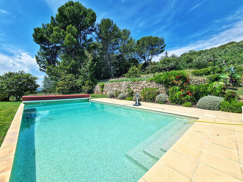 Maison - 147 m² - 5 pièces