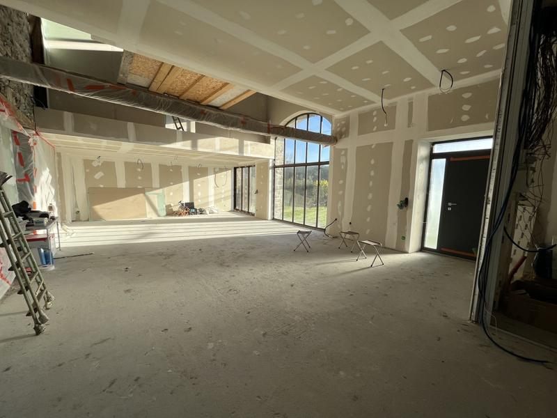 Maison ancienne - 181 m² - 8 pièces