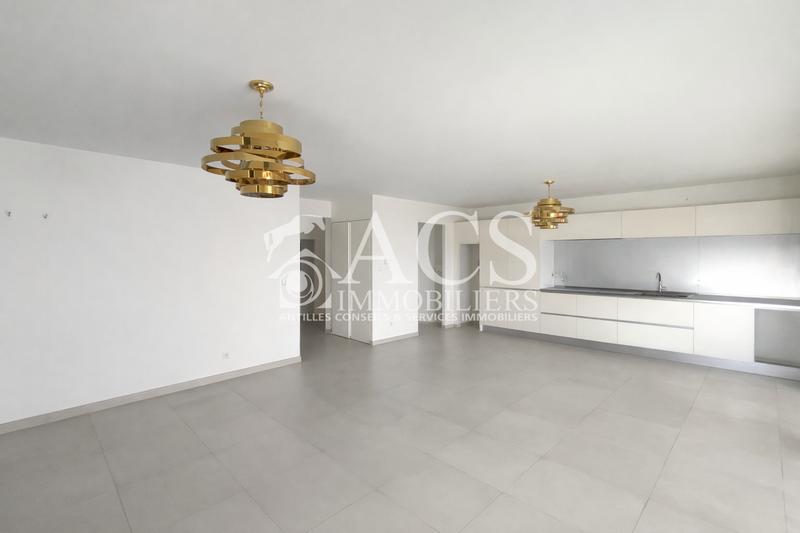 Appartement - 105 m² - 4 pièces