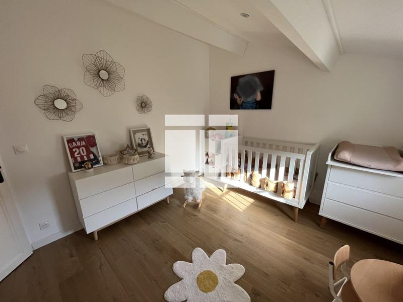 Appartement - 130 m² - 4 pièces