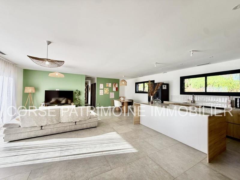 Villa - 130 m² - 6 pièces