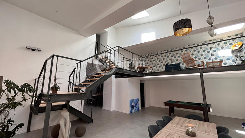 Maison - 190 m² - 5 pièces