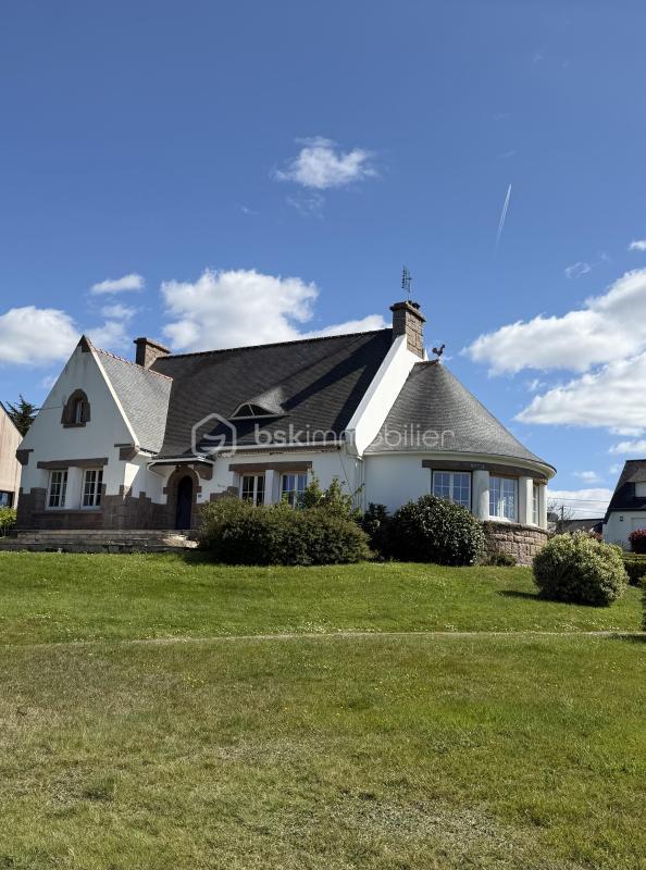 Maison - 155 m² - 8 pièces