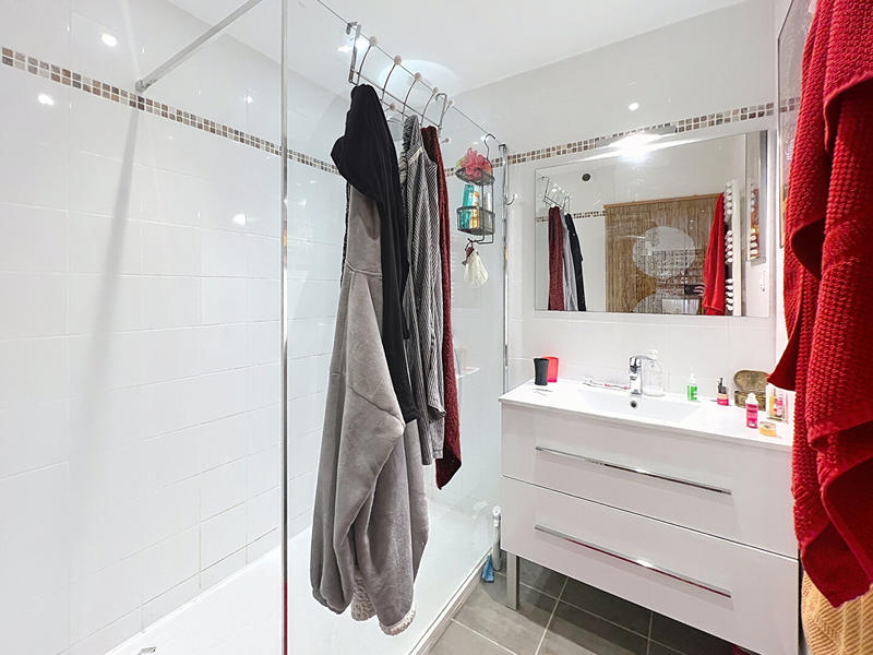 Maison - 200 m² - 7 pièces