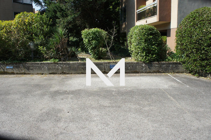 Parking / Garage - 6 m²