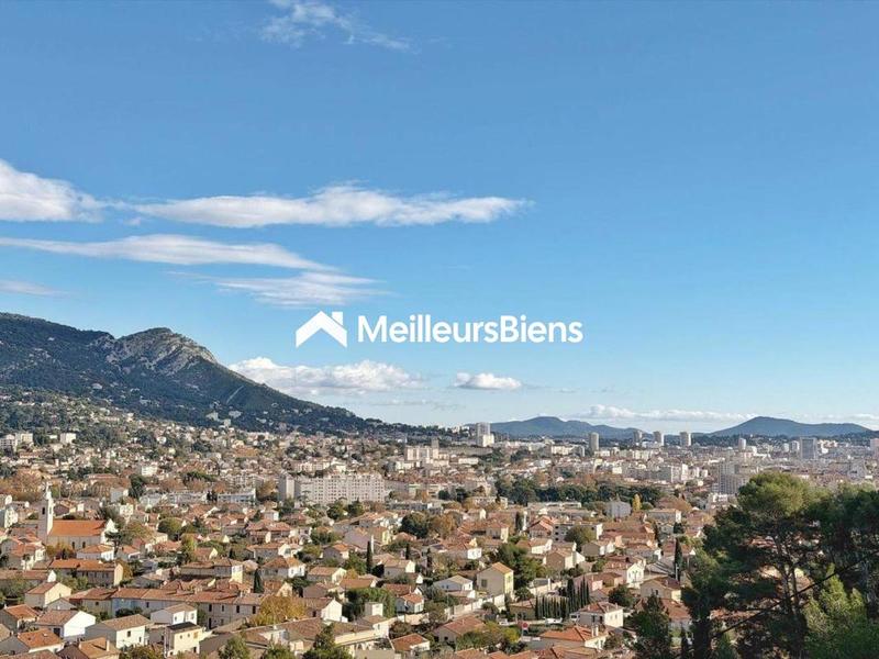 Appartement - 81 m² - 5 pièces