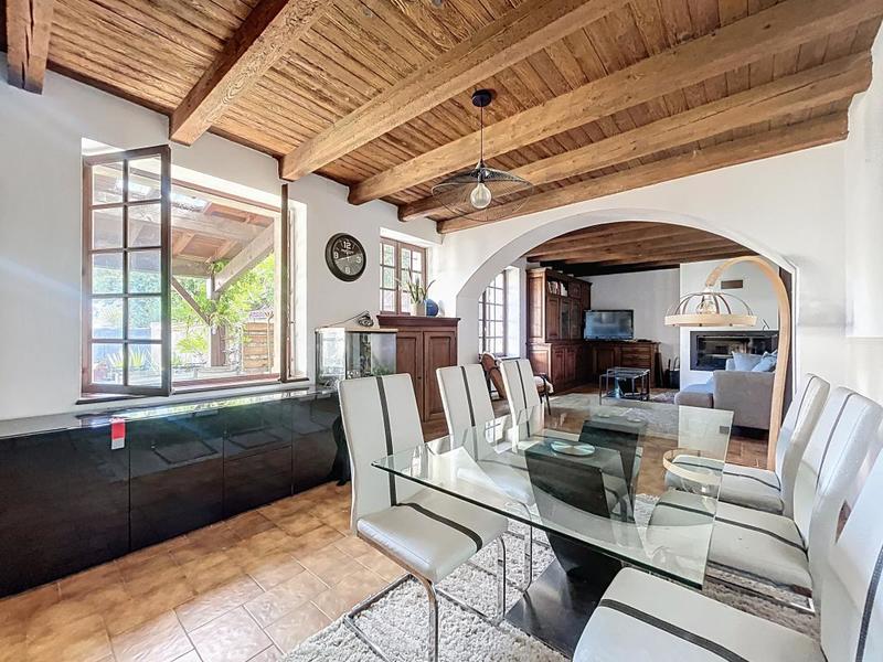 Maison - 185 m² - 6 pièces