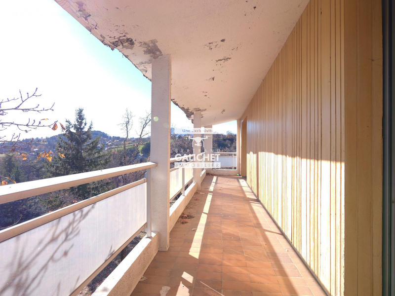 Maison - 412 m² - 8 pièces