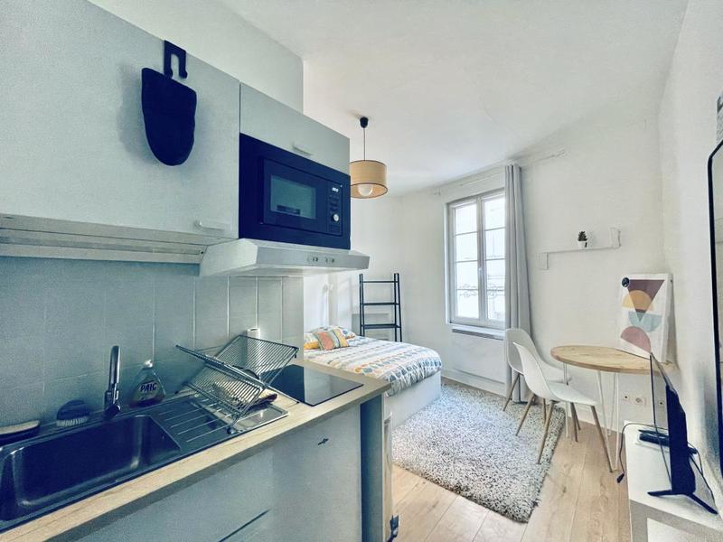 Studio - 20 m² - 1 pièce