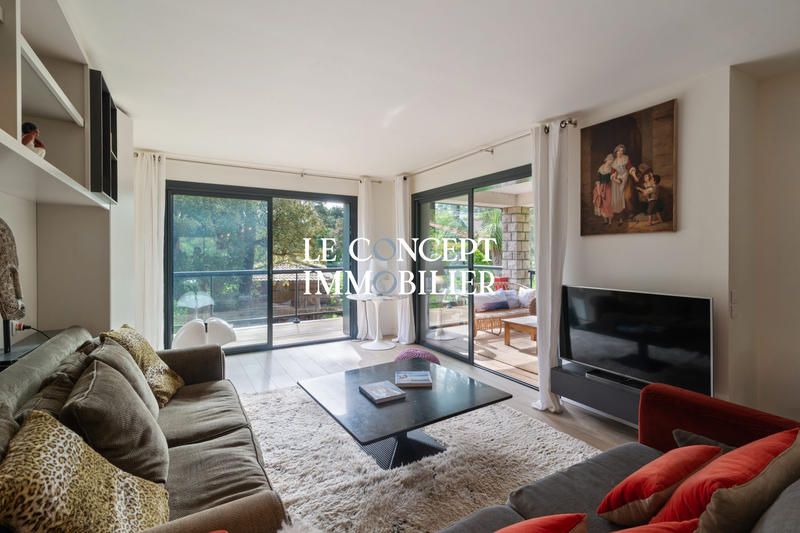 Maison - 200 m² - 7 pièces