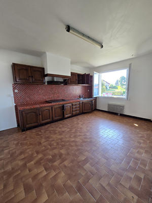 Maison - 172 m² - 8 pièces