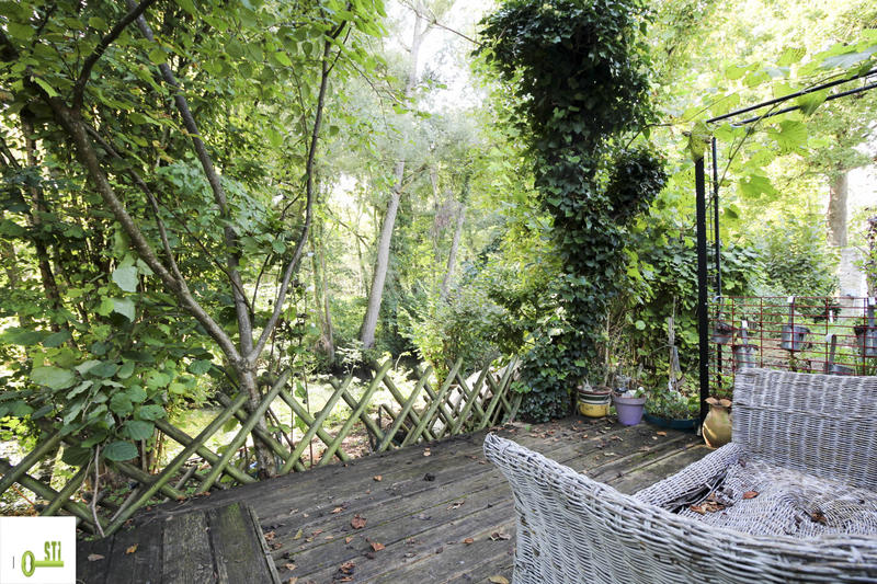 Maison - 270 m² - 8 pièces