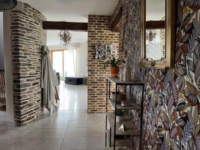 Maison - 231 m² - 8 pièces