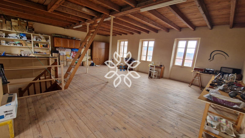 Maison - 138 m² - 7 pièces