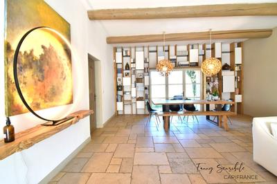 Mas - 200 m² - 6 pièces