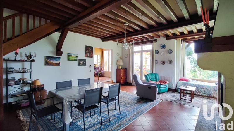 Maison - 170 m² - 8 pièces