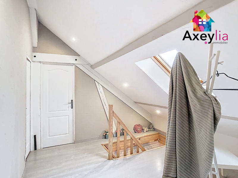 Maison - 106 m² - 6 pièces