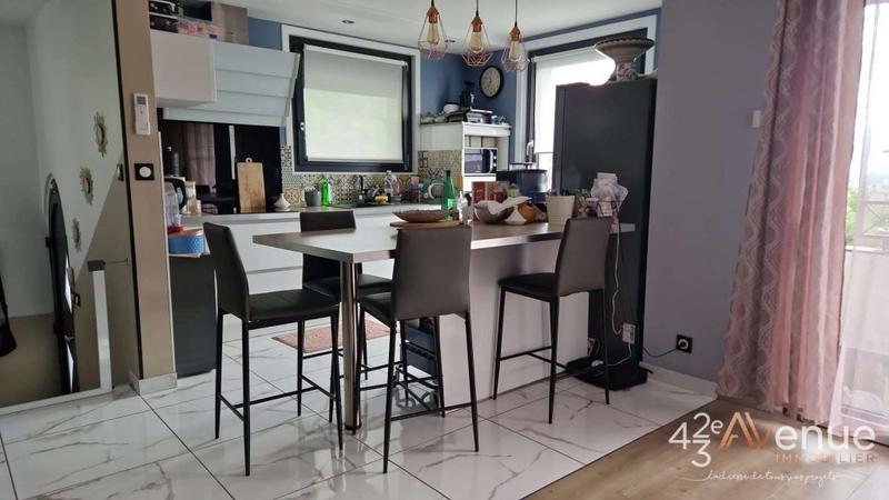 Maison - 120 m² - 5 pièces