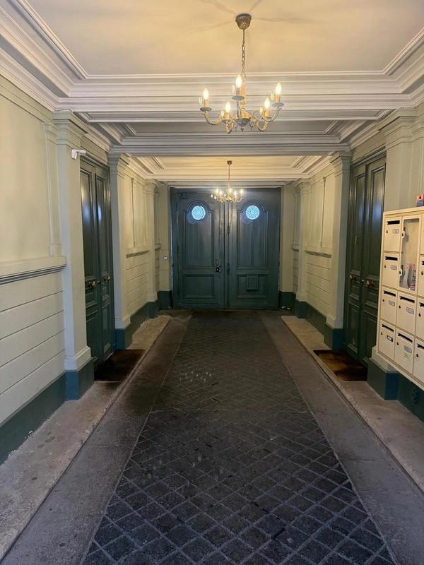 Bureau - 137 m² - 7 pièces