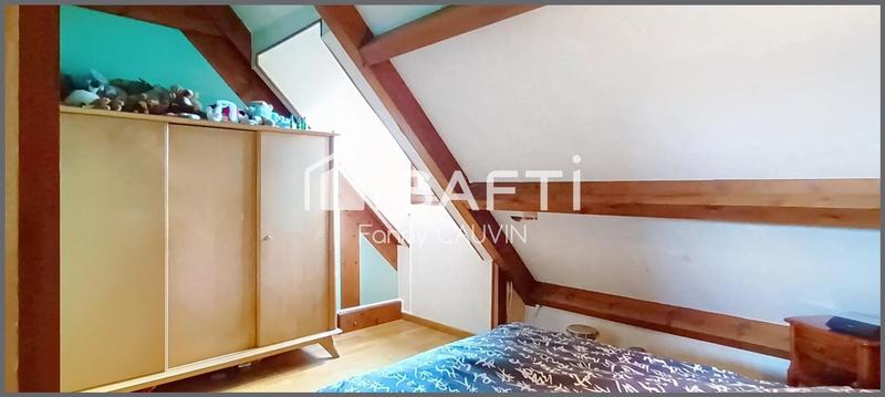 Maison - 180 m² - 9 pièces