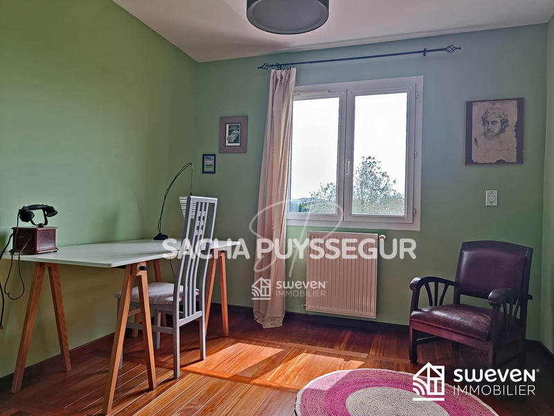 Maison - 145 m² - 6 pièces