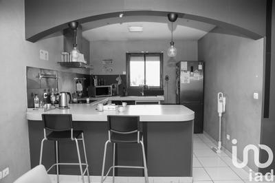 Maison - 99 m² - 4 pièces