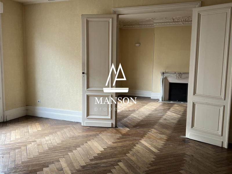 Appartement - 110 m² - 4 pièces