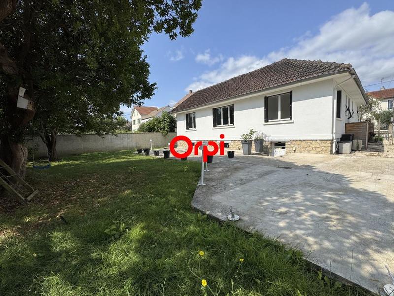 Maison - 110 m² - 5 pièces