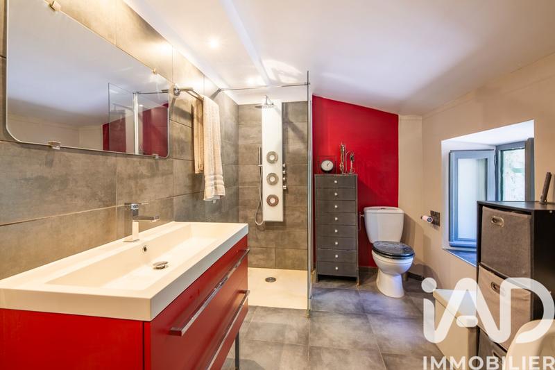 Maison - 138 m² - 5 pièces