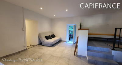 Maison - 205 m² - 11 pièces