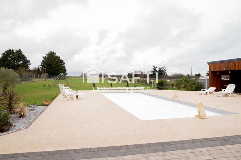 Villa - 222 m² - 6 pièces