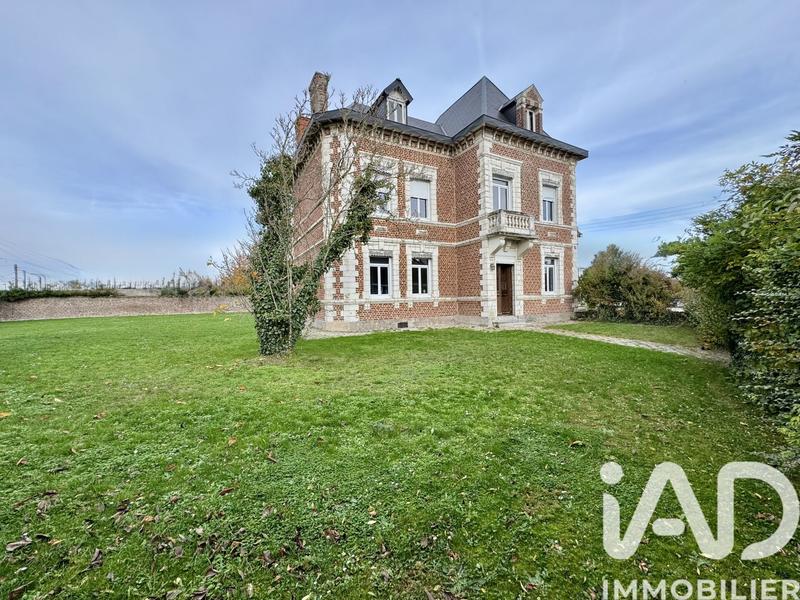 Maison de ville - 215 m² - 7 pièces