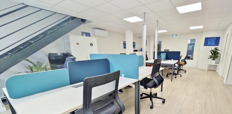 Bureau - 240 m² - 7 pièces