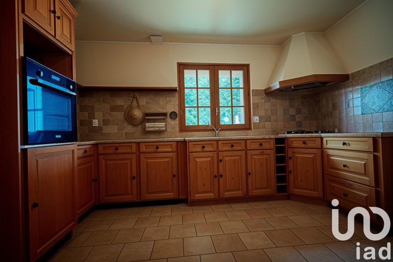 Maison - 196 m² - 7 pièces