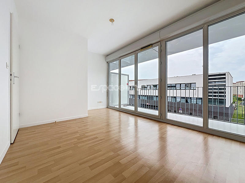 Appartement - 74 m² - 4 pièces