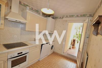 Appartement - 82 m² - 4 pièces