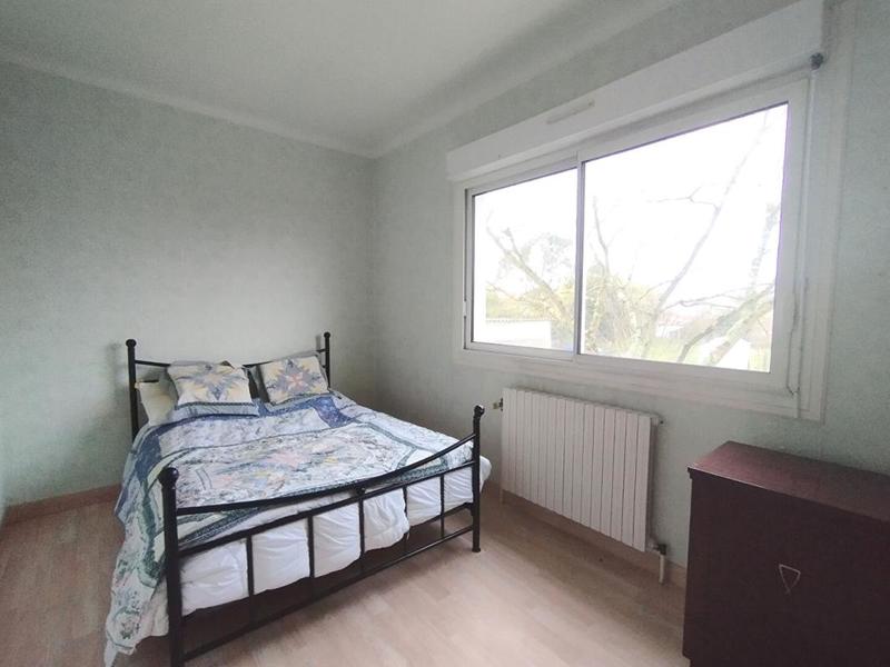 Maison - 243 m² - 10 pièces