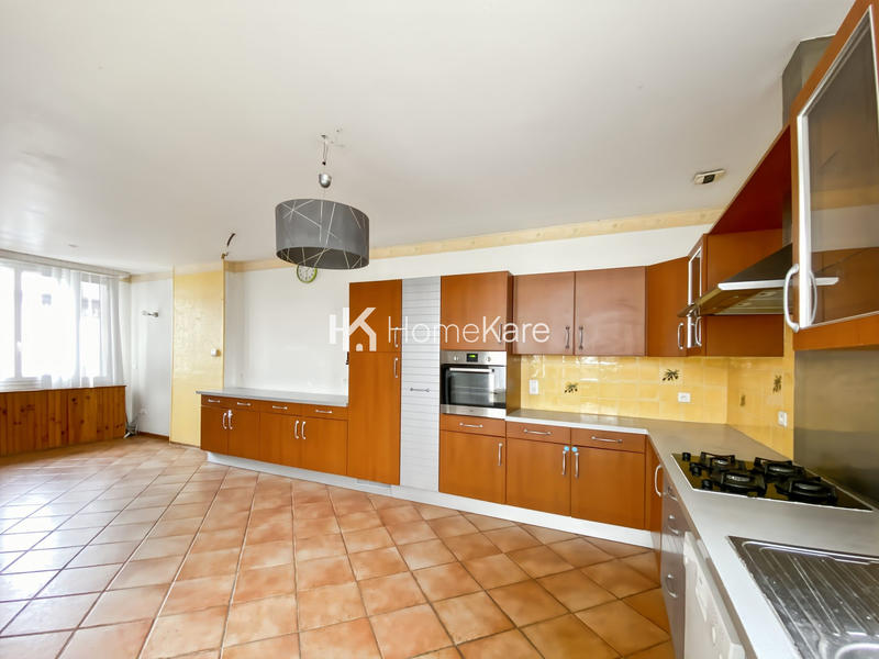 Maison - 100 m² - 5 pièces