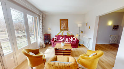 Appartement - 108 m² - 4 pièces