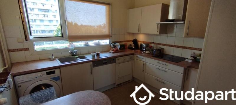 Chambre - 12 m² - 1 pièce