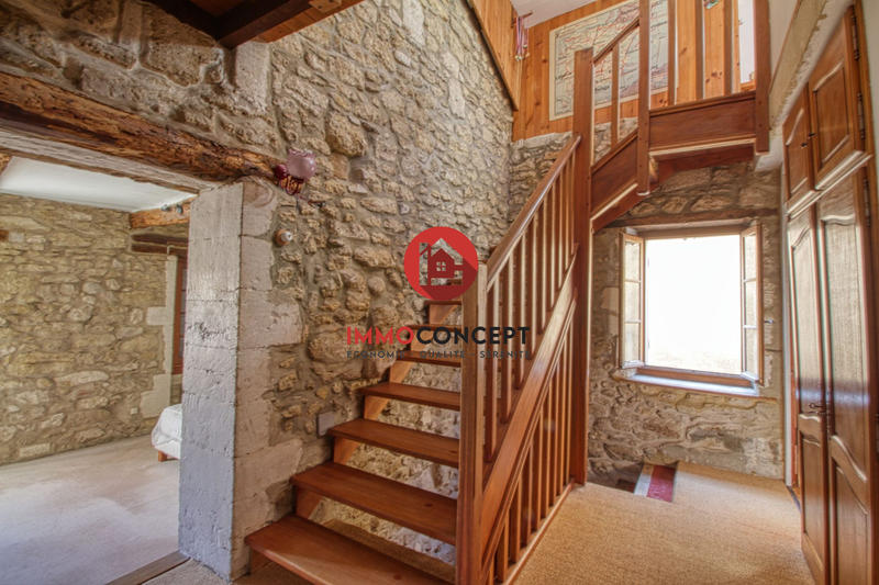 Maison ancienne - 188 m² - 5 pièces