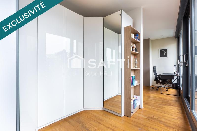 Appartement - 214 m² - 7 pièces