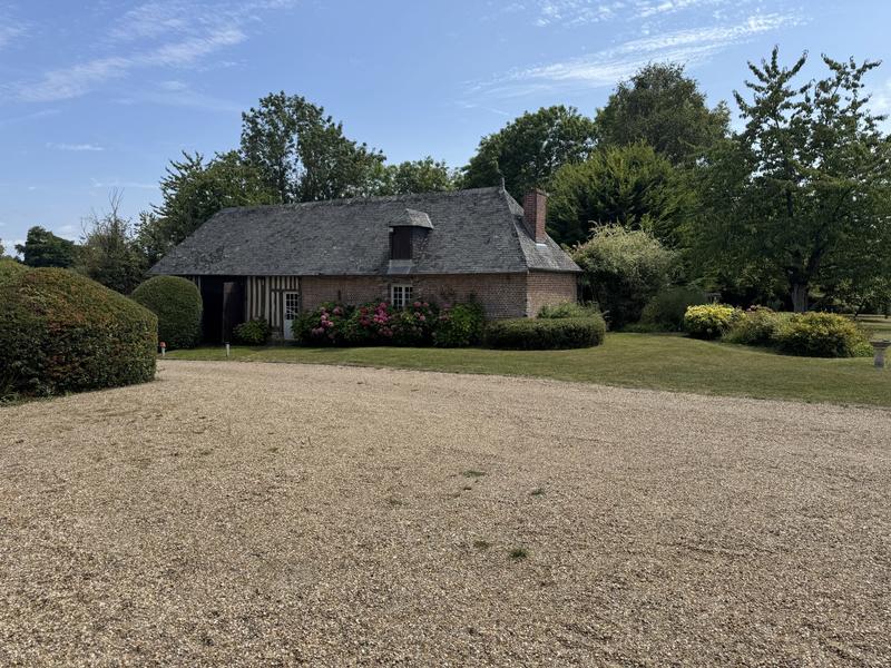 Maison ancienne - 300 m² - 7 pièces