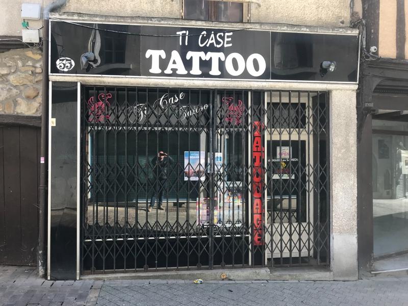 Immeuble mixte - 100 m² - 7 pièces