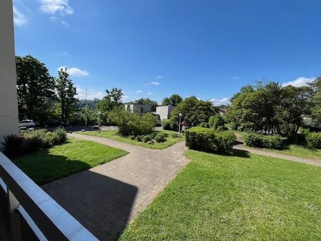 Appartement - 93 m² - 4 pièces