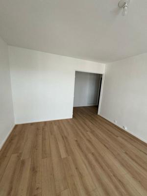 Appartement ancien - 60 m² - 3 pièces