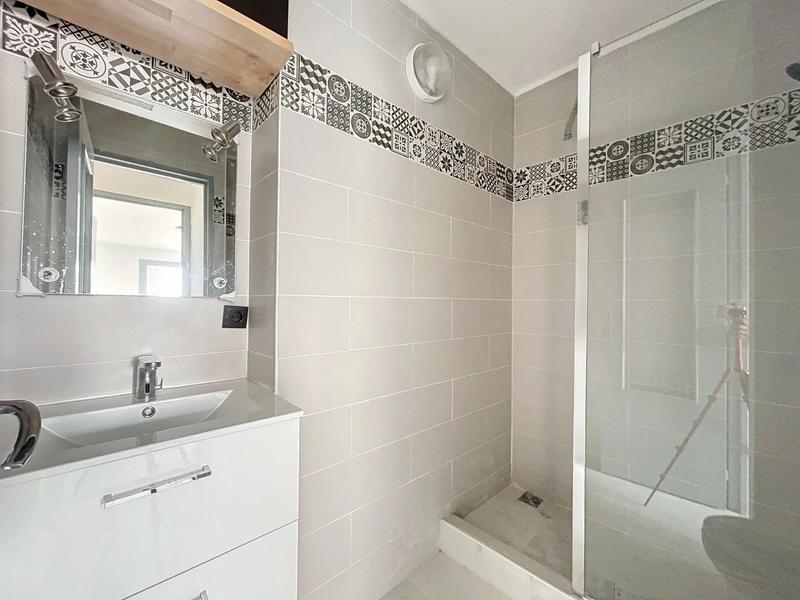 Appartement - 60 m² - 2 pièces