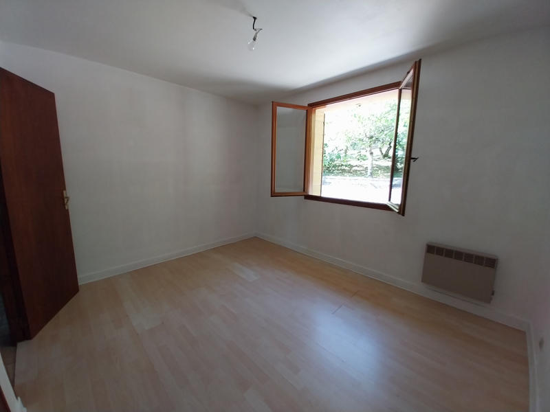 Maison - 239 m² - 8 pièces