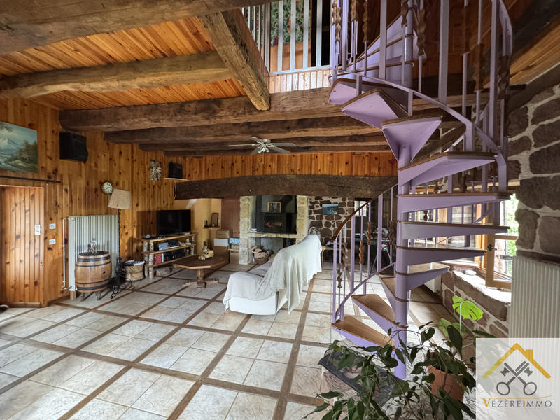 Maison - 130 m² - 6 pièces