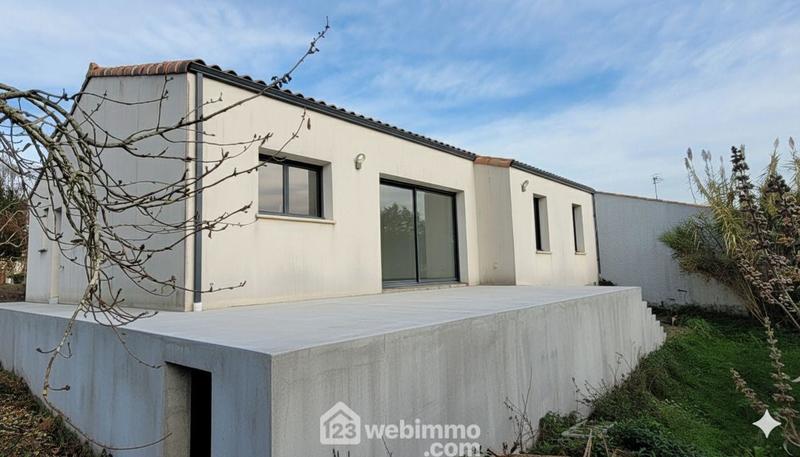 Maison - 111 m² - 4 pièces